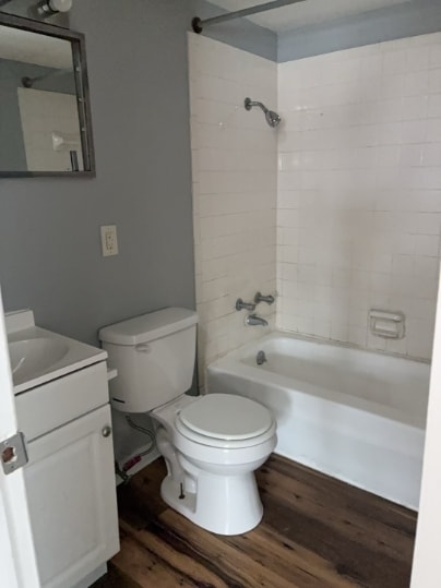 Building Photo - 615 Park Ave