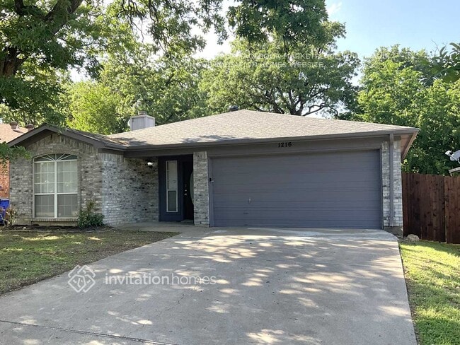 Building Photo - 1216 Hidden Creek Dr