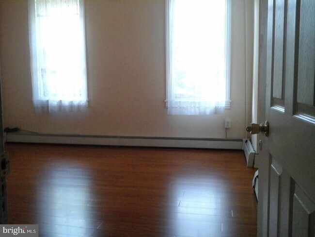 Foto del edificio - 3623 Hamilton St