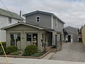 Building Photo - 529 Ridge St