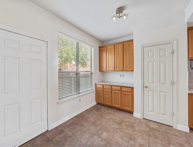 Building Photo - 3703 Ashford Villa Ln