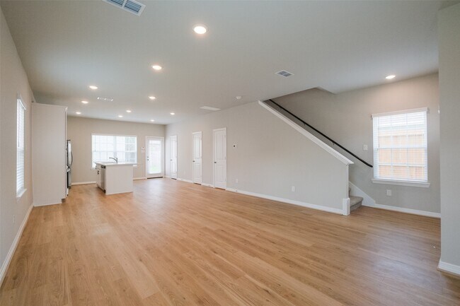 Foto del edificio - 6434 New York St