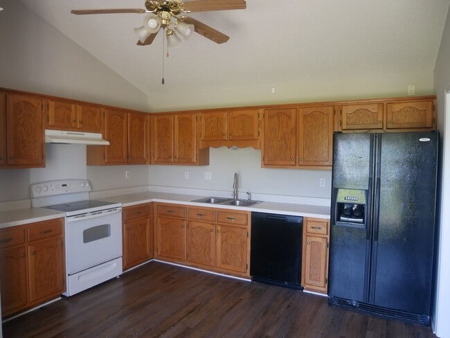 Building Photo - 6192 Magnolia Lakes Dr