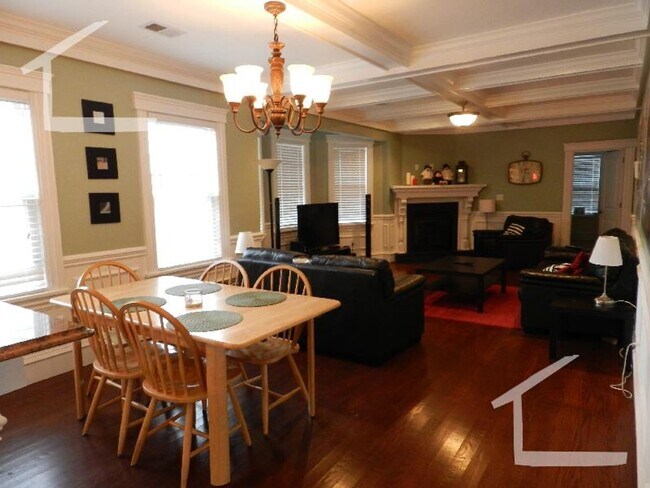 Building Photo - AMAZING 4 bed 3 bath in Brighton... JUNE 1ST MOVE IN