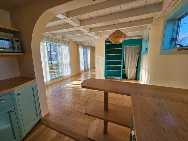 Building Photo - 11 Knott St