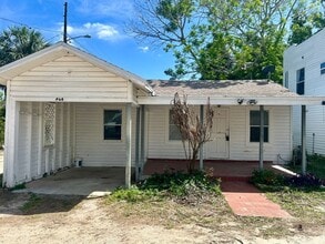 Building Photo - 444 E Tillman Ave