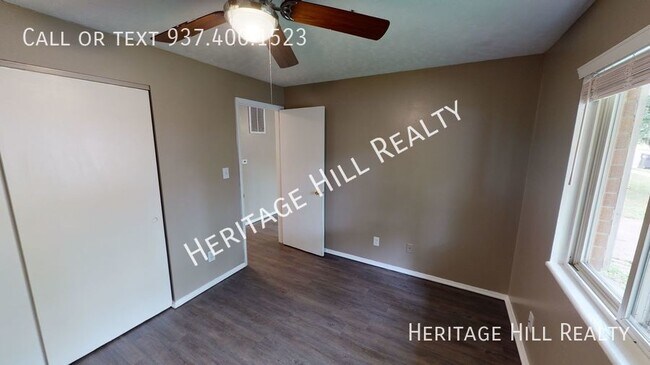 Building Photo - 2 bedroom, 1 bath ranch unit in Huber Heights