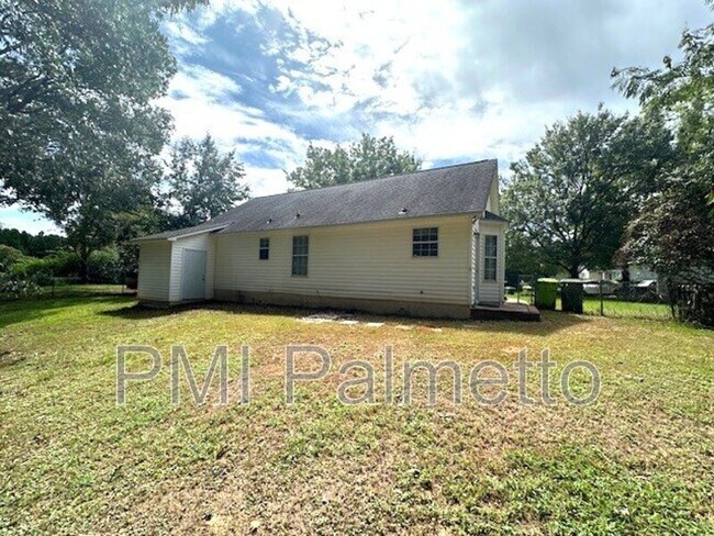 Foto del edificio - 116 Harper Park Rd