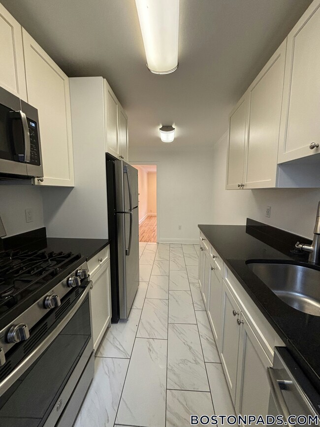 Building Photo - 84 St Paul St