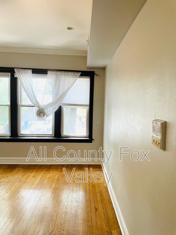 Foto del edificio - 6621 N Lakewood Ave