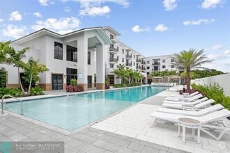 Building Photo - 5451 N University Dr