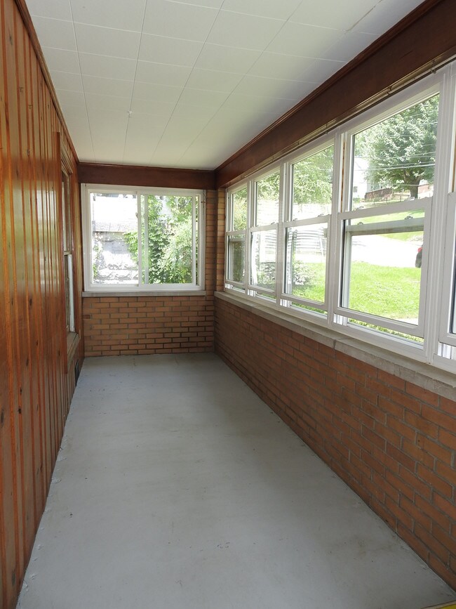 Foto del edificio - 1402 Huntoon Ave
