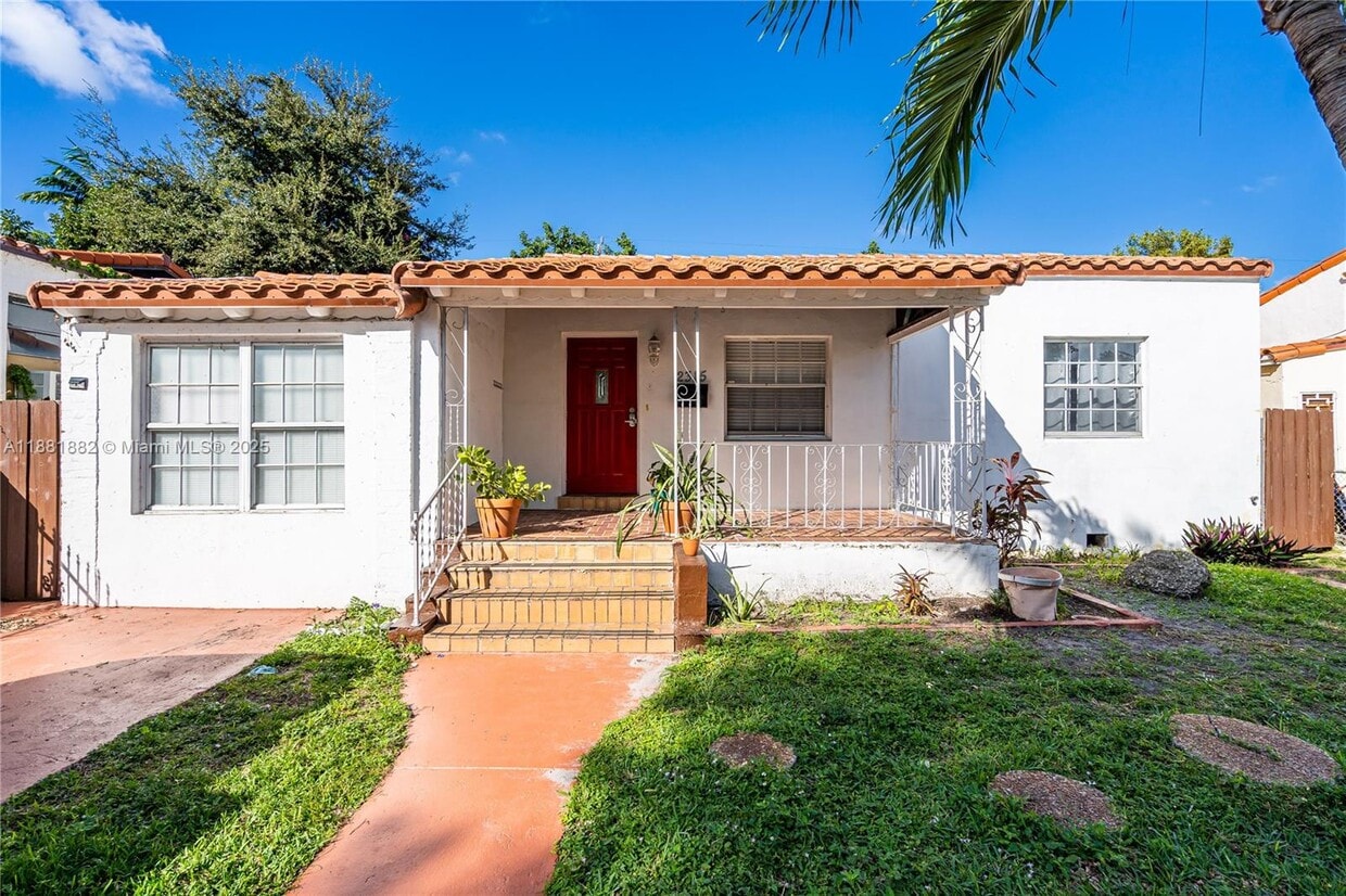 Foto principal - 2315 SW 17th St