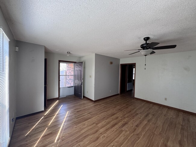 Building Photo - 202 Seville Cir