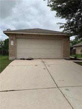 Building Photo - 1116 Canada Wild Dr