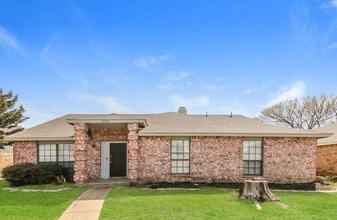 Building Photo - 3707 Seville Ln