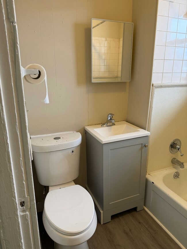 Foto del edificio - 141 Orange St