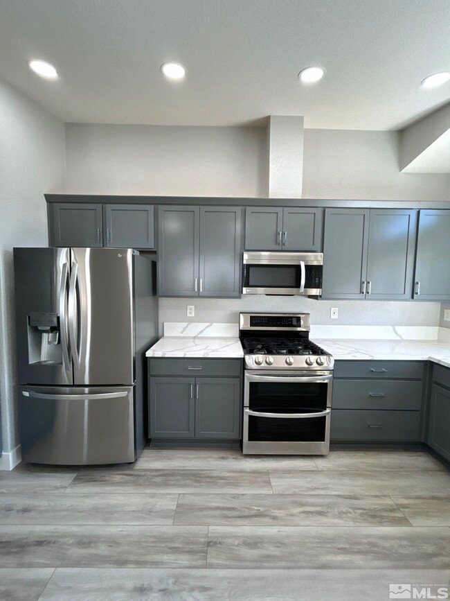 Building Photo - 7577 Water View Way