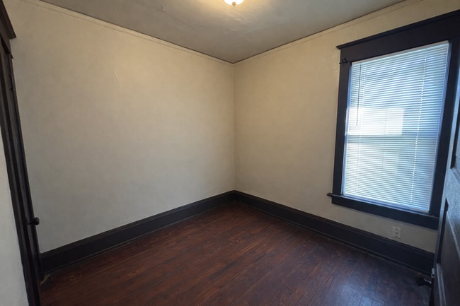 Foto del edificio - 3128 N 24th Pl