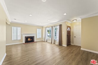 Building Photo - 12938 Jefferson Ave
