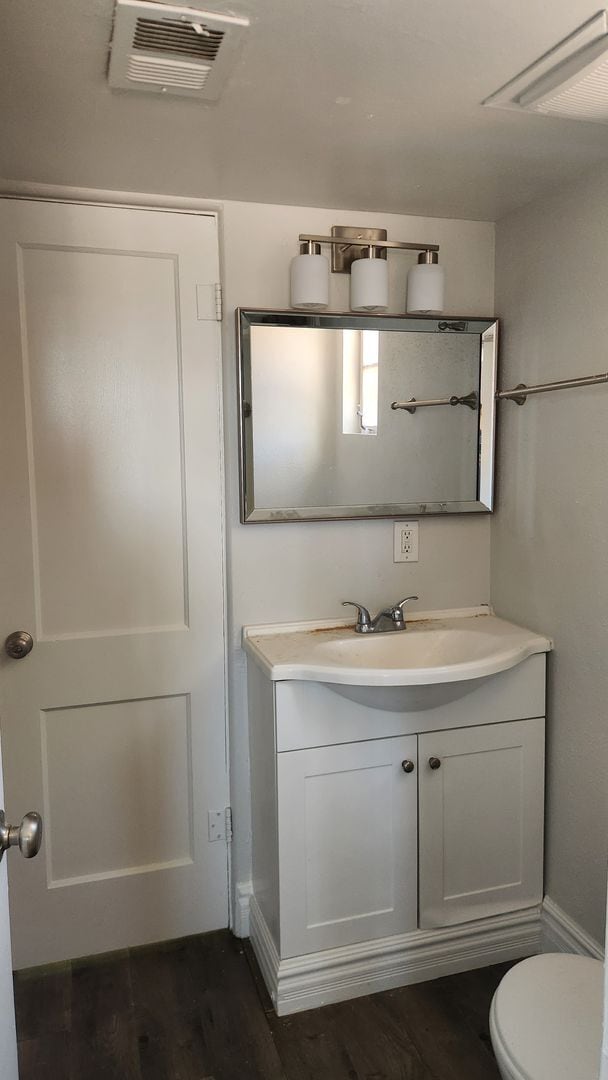 Foto del edificio - Great Centrally located 3 bedroom home wit...