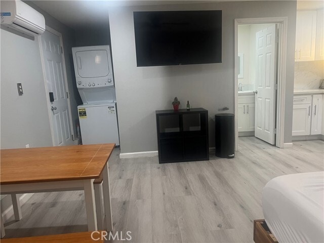 Building Photo - 10485 La Sombra Ave