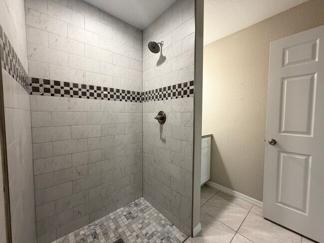 Foto del edificio - 7 Juniper Pass Way