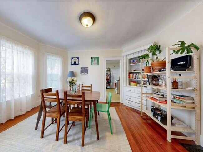 Foto del edificio - 99 Kidder Ave