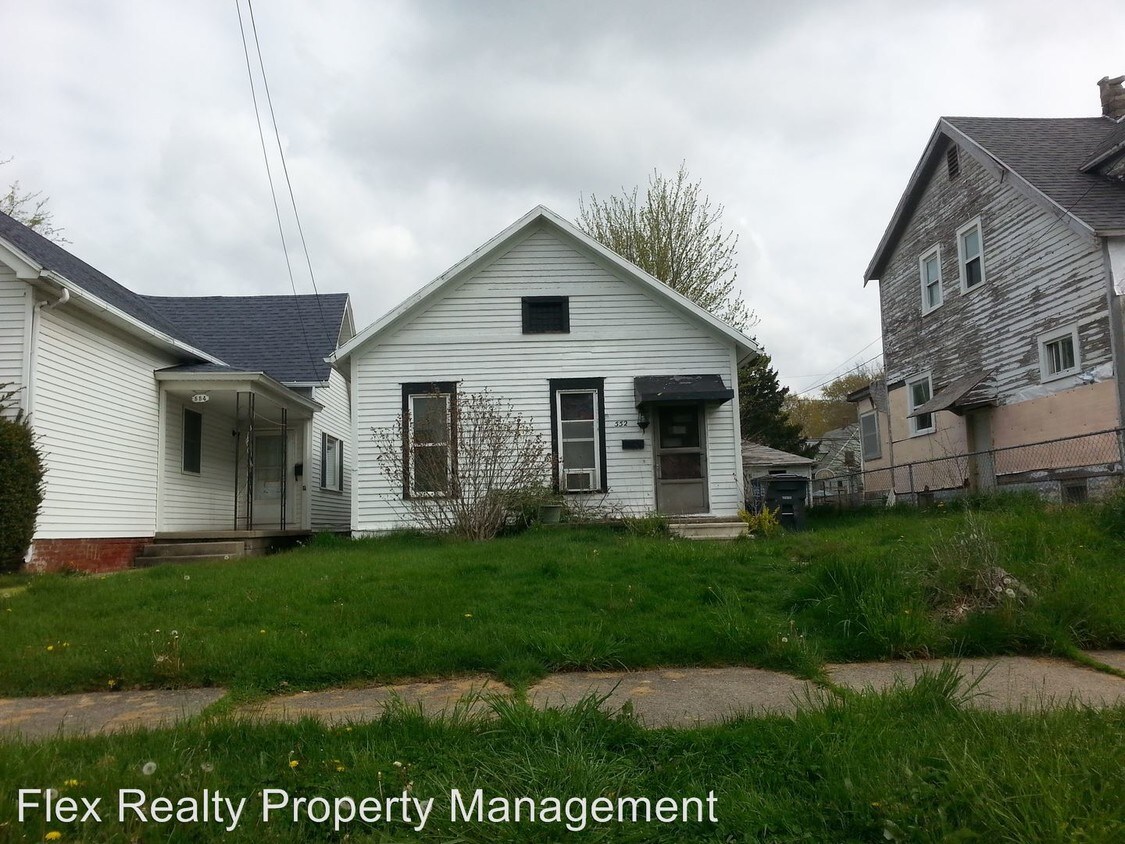 Building Photo - 552 Orchard St