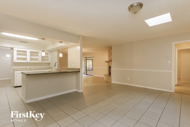 Foto del edificio - *Please note we DO NOT advertise our homes...