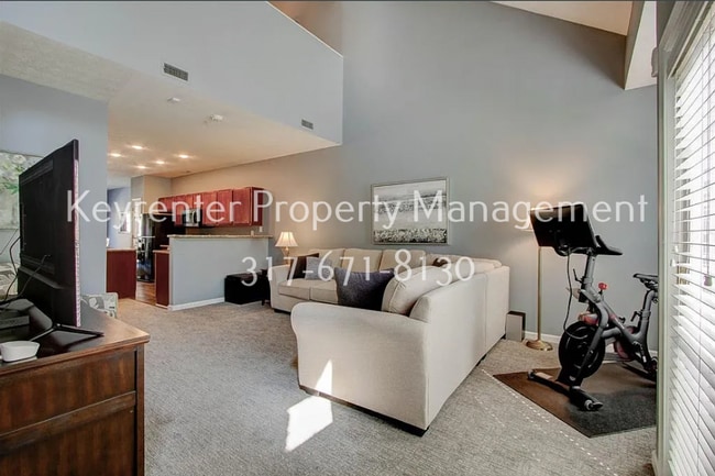 Building Photo - Discover this well-appointed 3-bedroom, 2-bath home in Indianapolis within an HOA community