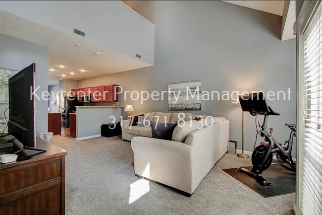 Foto del edificio - Discover this well-appointed 3-bedroom, 2-bath home in Indianapolis within an HOA community
