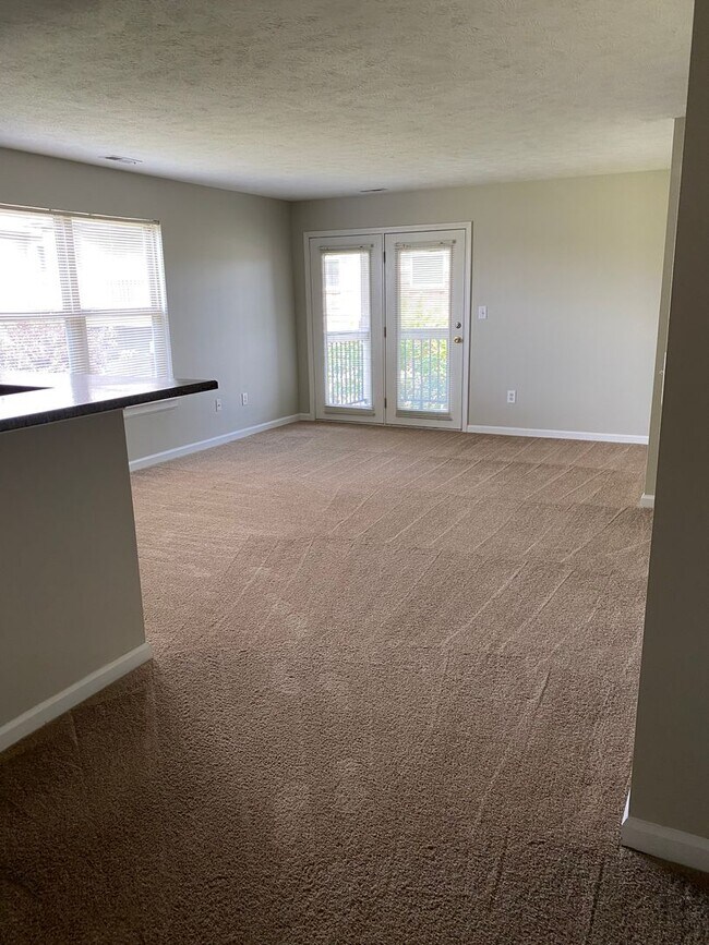 Greenfield Crossing Apartments Apartments in Greenfield, IN