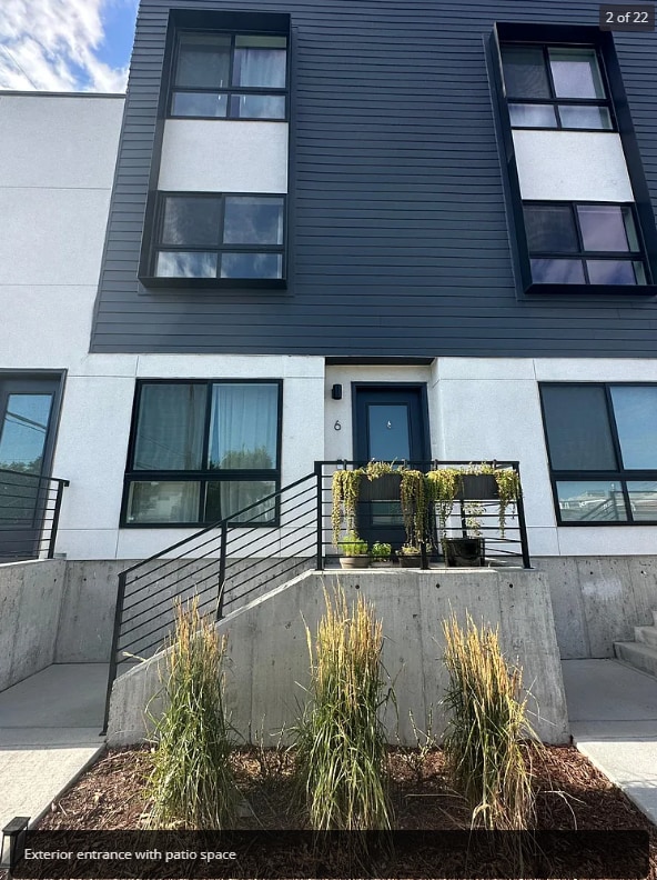 Building Photo - 2400 S Delaware St