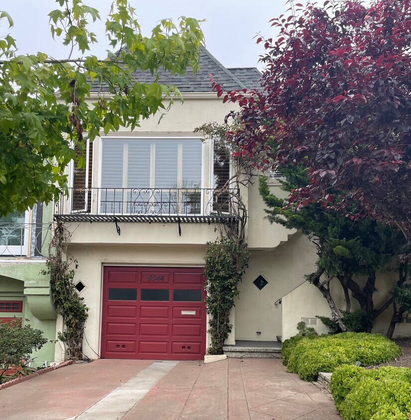Foto principal - 8344 Geary Blvd