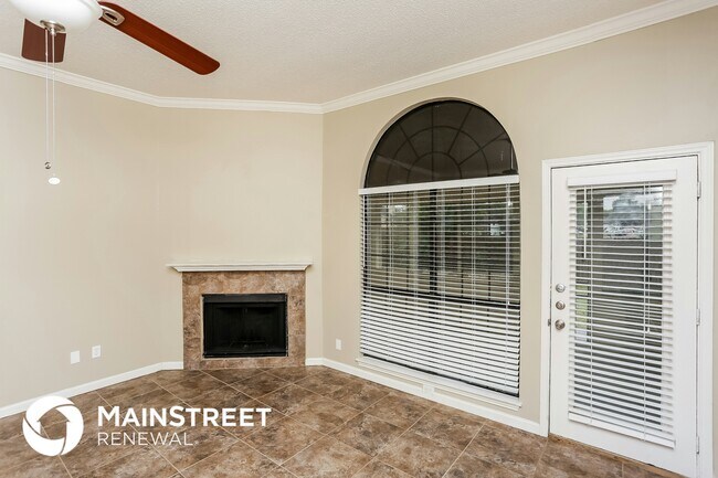 Building Photo - 4902 Waxwing Dr