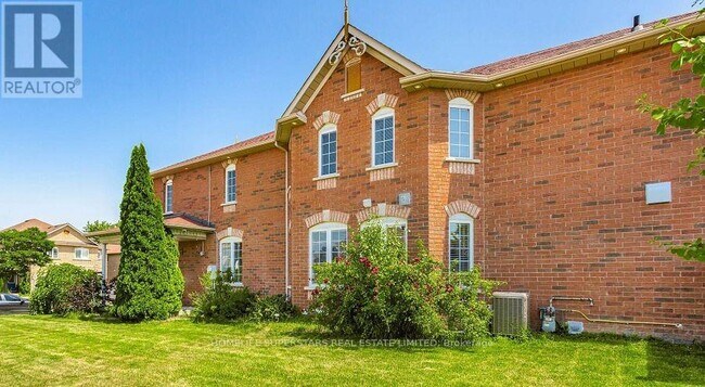 Building Photo - 161 Tiller Trail