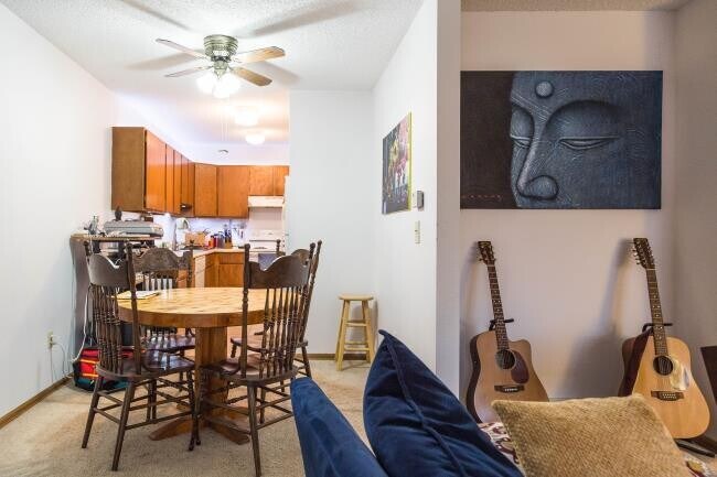 Foto del edificio - 3 Bedroom Corner Unit in Centaur Village W...