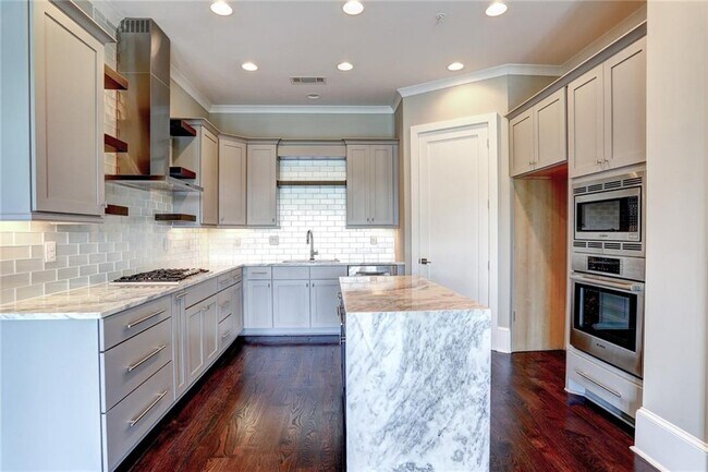 Building Photo - 12600 Marstrow Dr