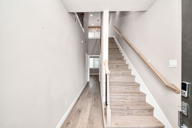 Foto del edificio - 2114 Stuart St