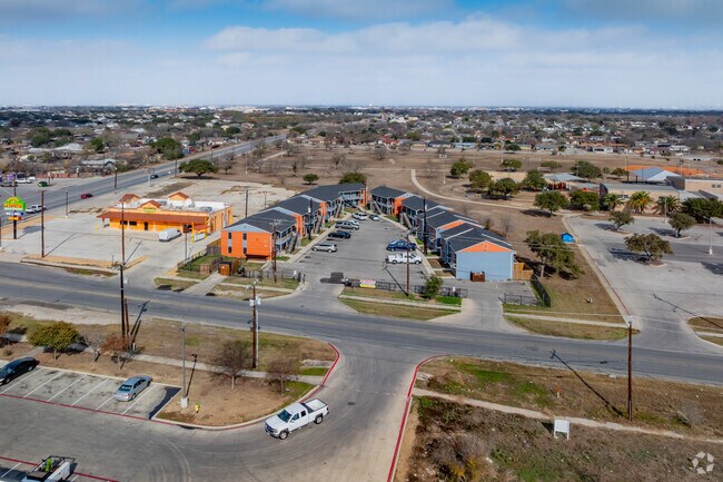 Contexto - Mayfield Apartments