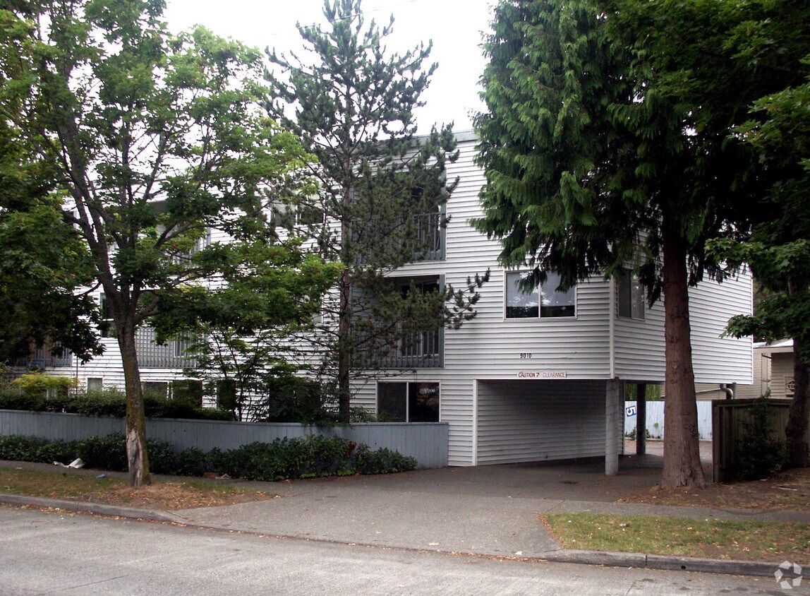 Primary Photo - 9010 Henderson Pl SW