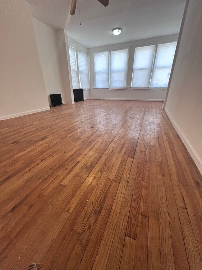 Photo - 626 E 230th St (The Bronx, NY) Apartment