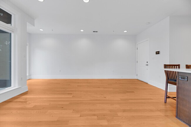 Building Photo - 3815 14th St NW