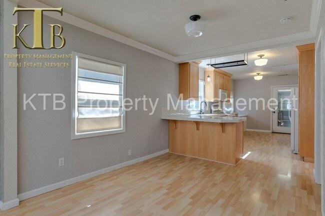 Foto del edificio - 5330 10th Ave