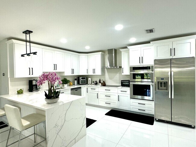 Foto del edificio - 121 Eider Ct