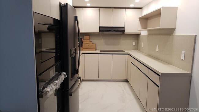 Foto del edificio - 4511 S Ocean Blvd
