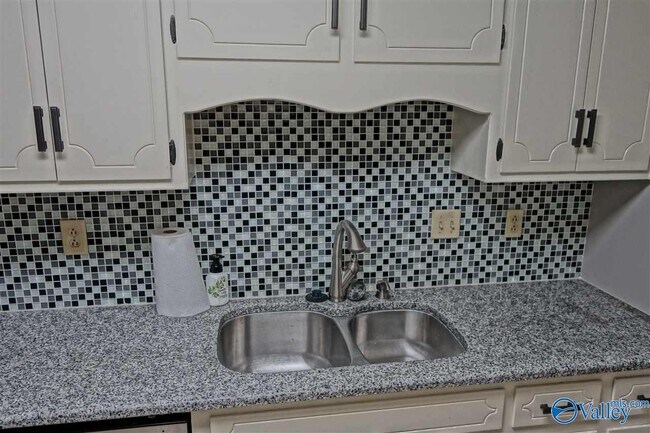 Foto del edificio - 14008 Coys Dr SE