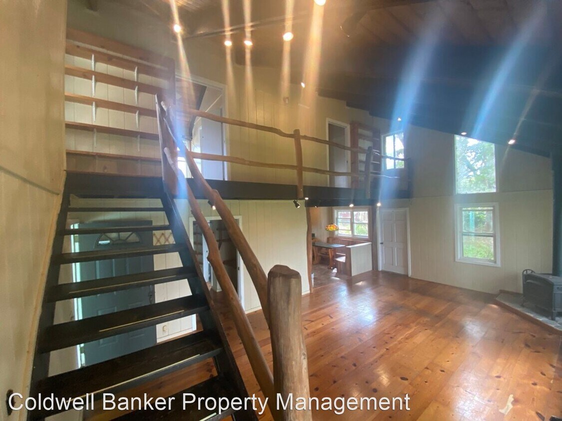Primary Photo - 3 br, 2 bath House - 64-5323 White Rd