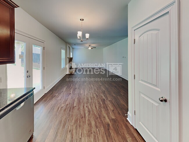 Building Photo - 928 Sublime Trail